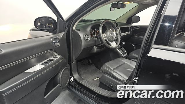 Jeep Compass 2015 — photo 10