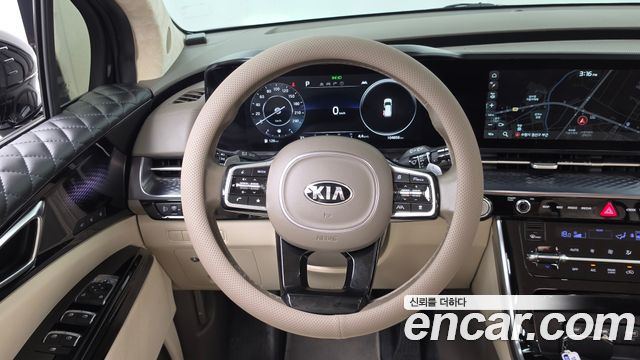 Kia Canival 2021 — photo 13