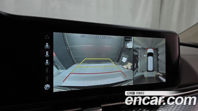 Kia Canival 2021 — photo 15