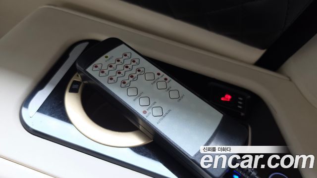 Kia Canival 2021 — photo 18