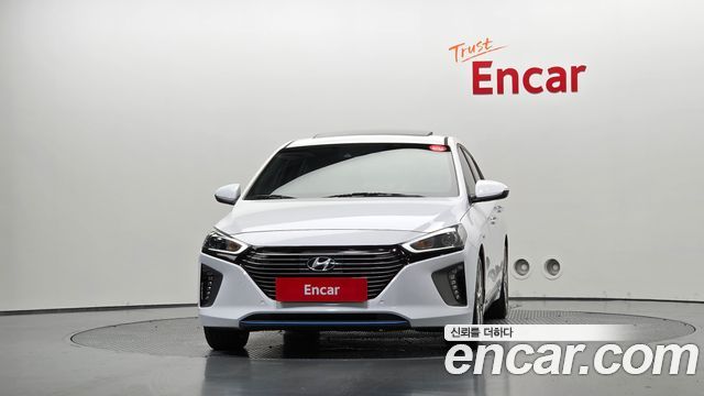 Hyundai Ioniq 2016 — photo 3