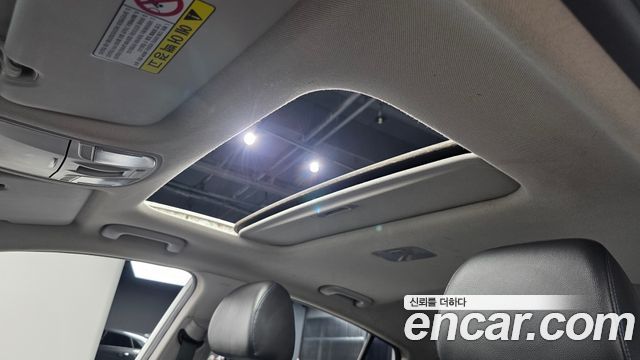 Hyundai Ioniq 2016 — photo 25