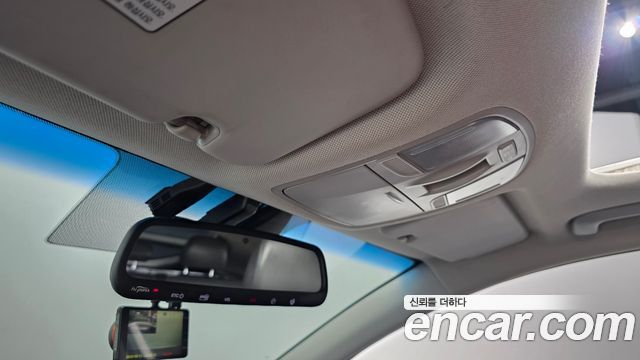 Hyundai Ioniq 2016 — photo 31