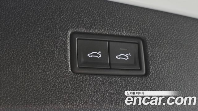 Volkswagen Tiguan 2018 — photo 14