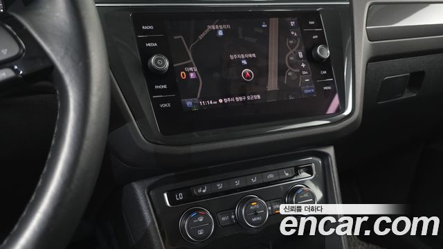 Volkswagen Tiguan 2018 — photo 15