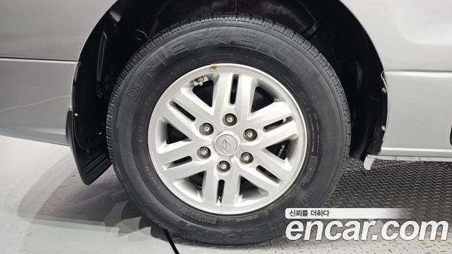 Hyundai Starex 2017 — photo 7