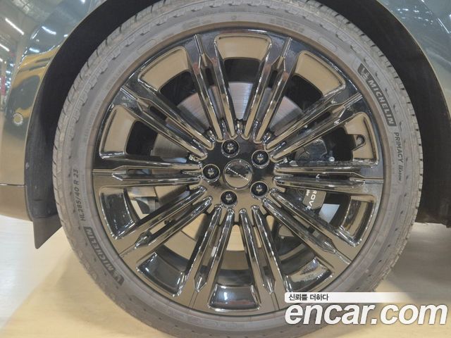 Land Rover Range Rover 2026 — photo 17