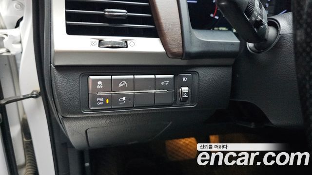 KG Mobility Rexton 2018 — photo 17