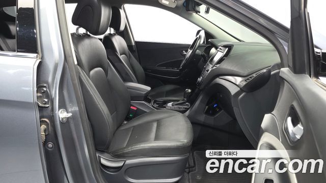 Hyundai Santafe 2018 — photo 17