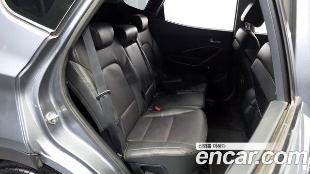 Hyundai Santafe 2018 — photo 18