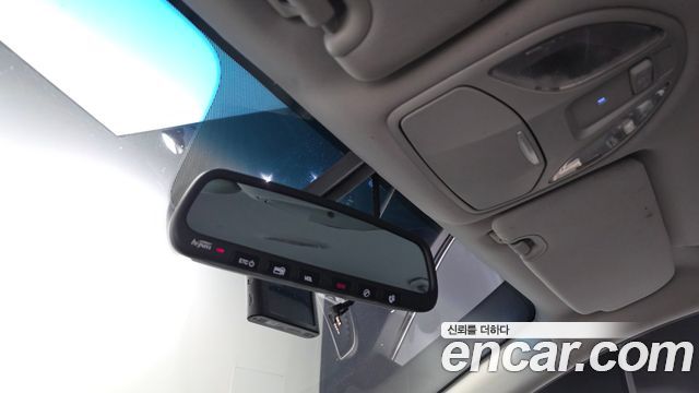 Hyundai Santafe 2018 — photo 23