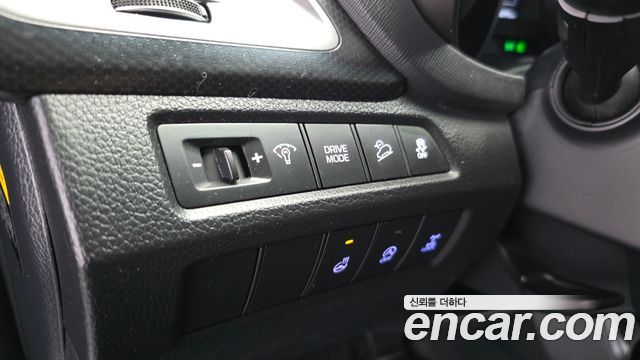 Hyundai Santafe 2018 — photo 25