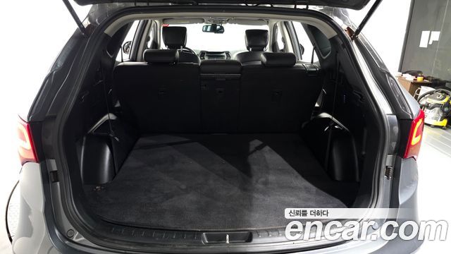 Hyundai Santafe 2018 — photo 26