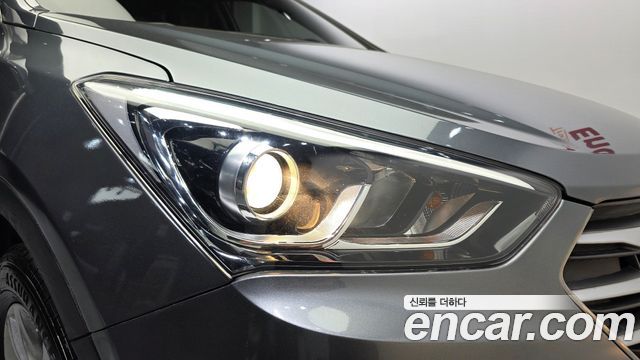 Hyundai Santafe 2018 — photo 8