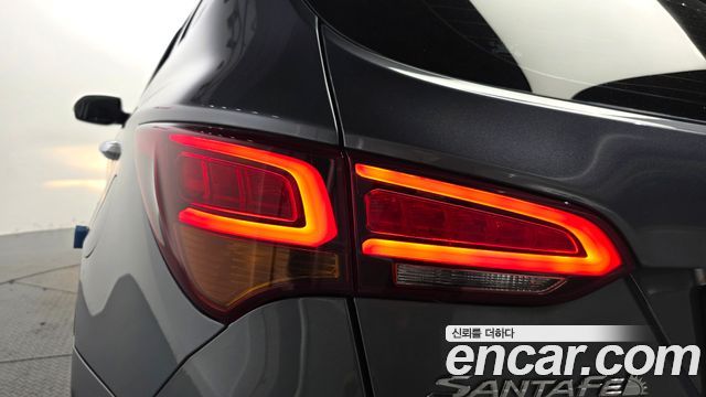 Hyundai Santafe 2018 — photo 9