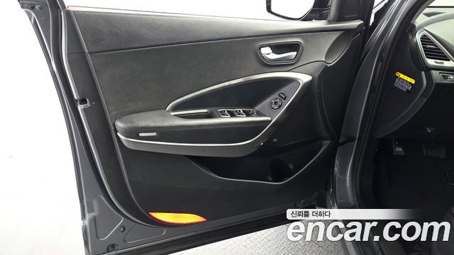 Hyundai Santafe 2018 — photo 14