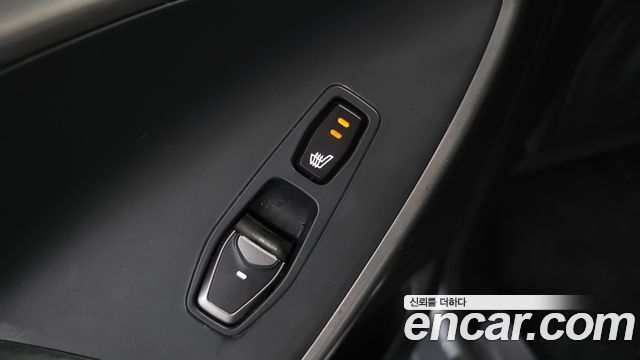 Hyundai Santafe 2018 — photo 27