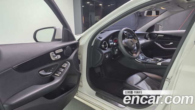 Mercedes-Benz C-Class 2016 — photo 10