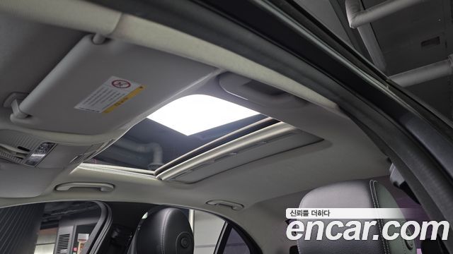 Mercedes-Benz C-Class 2016 — photo 16