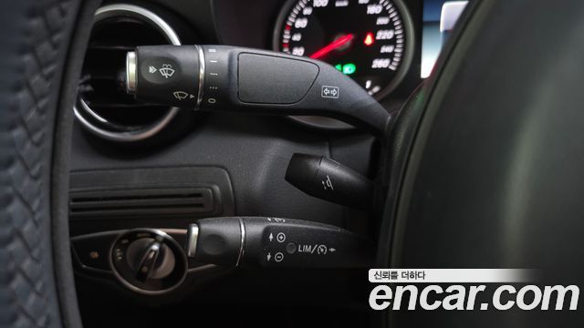 Mercedes-Benz C-Class 2016 — photo 17