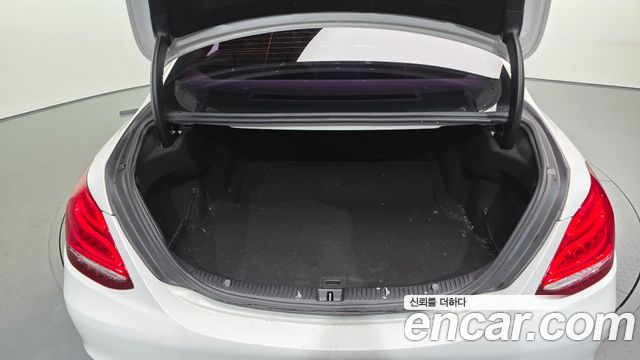 Mercedes-Benz C-Class 2016 — photo 20