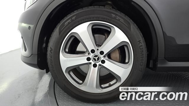 Mercedes-Benz GLC-Class 2019 — photo 5