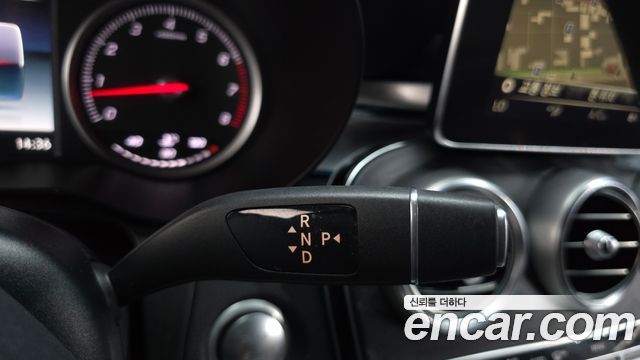 Mercedes-Benz GLC-Class 2019 — photo 9