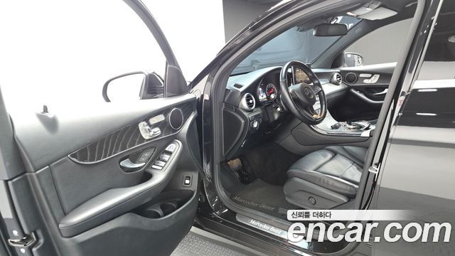 Mercedes-Benz GLC-Class 2019 — photo 10