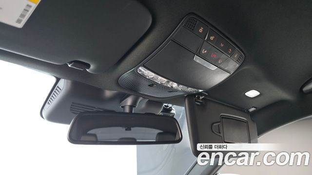 Mercedes-Benz GLC-Class 2019 — photo 18