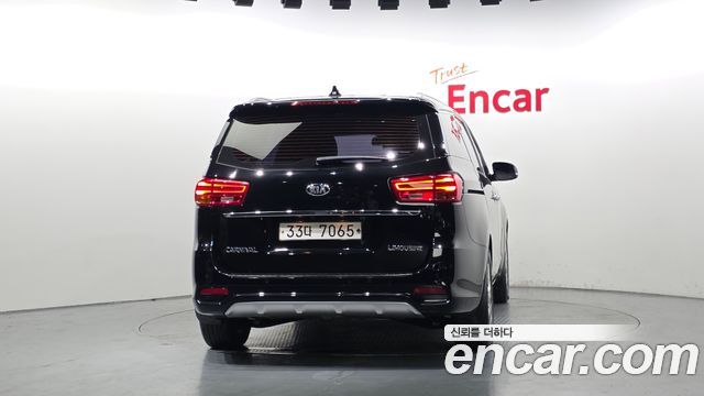 Kia Canival 2019 — photo 4