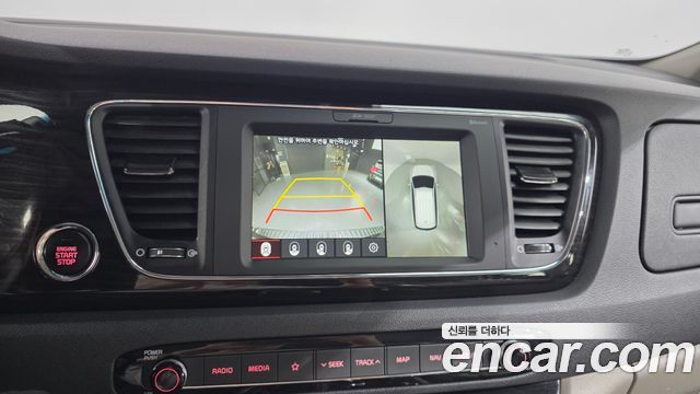 Kia Canival 2019 — photo 22