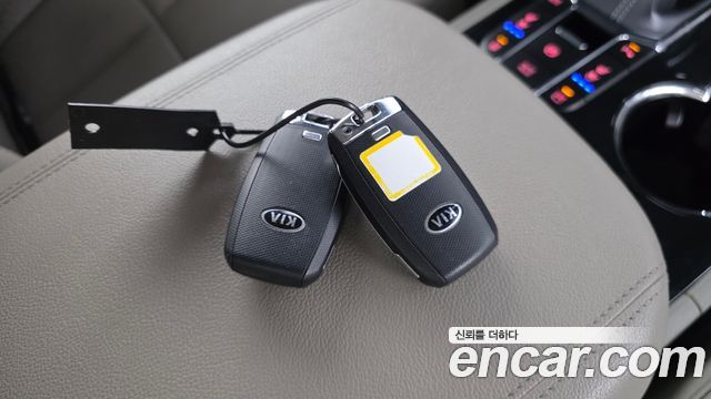 Kia Canival 2019 — photo 23