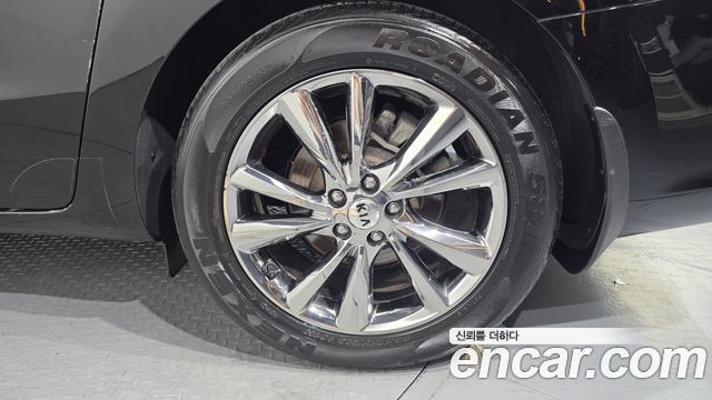 Kia Canival 2019 — photo 7