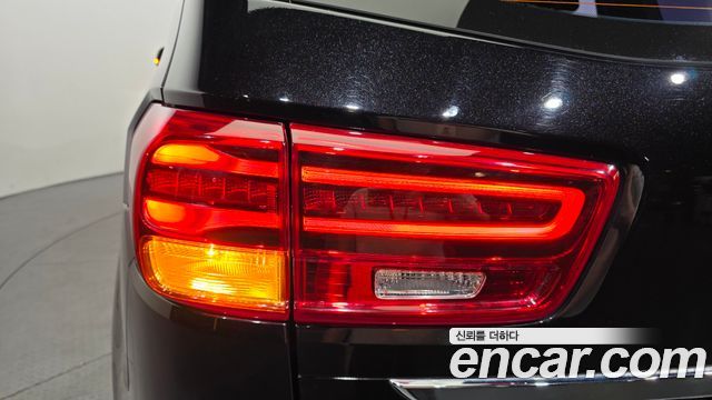 Kia Canival 2019 — photo 9