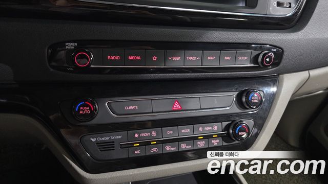 Kia Canival 2019 — photo 32
