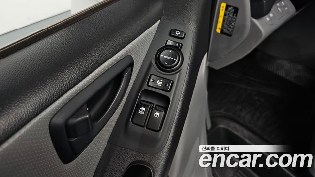 Hyundai Starex 2020 — photo 19