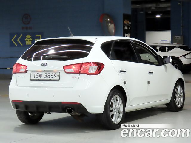Kia Porte 2013 — photo 2