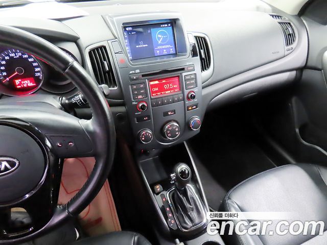 Kia Porte 2013 — photo 12
