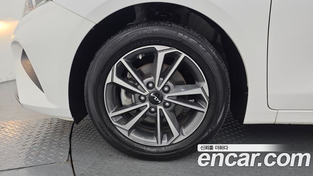 Kia K3 2024 — photo 5