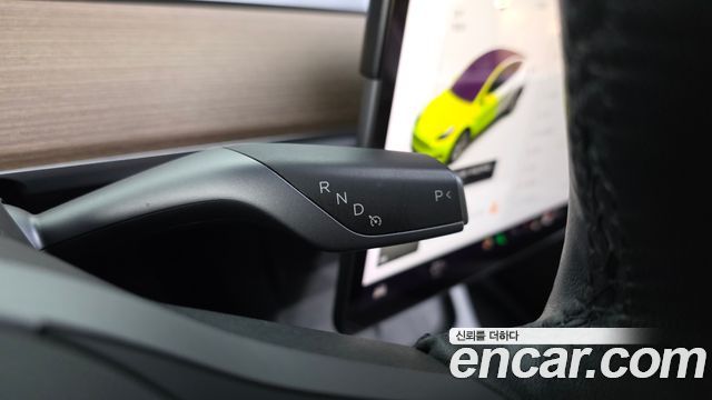 Tesla Model Y 2021 — photo 12
