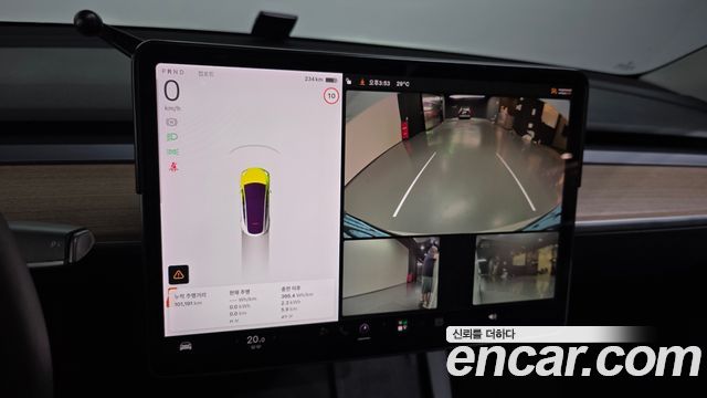 Tesla Model Y 2021 — photo 21
