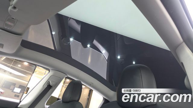 Tesla Model Y 2021 — photo 25