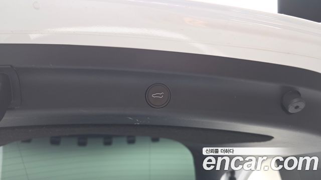 Tesla Model Y 2021 — photo 32