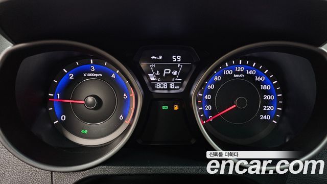 Hyundai AVANTE 2015 — photo 8