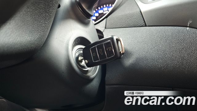 Hyundai AVANTE 2015 — photo 18
