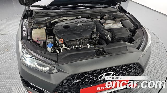 Hyundai Veloster 2022 — photo 6