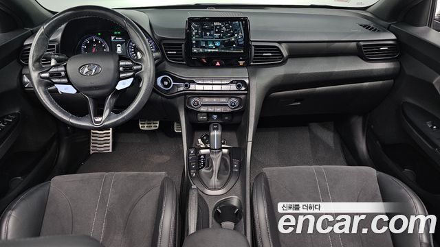 Hyundai Veloster 2022 — photo 10