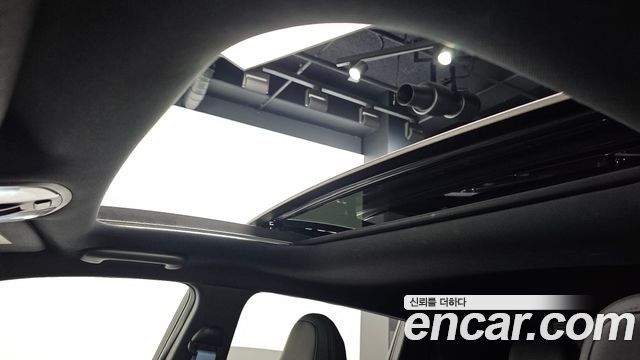 Hyundai Veloster 2022 — photo 25