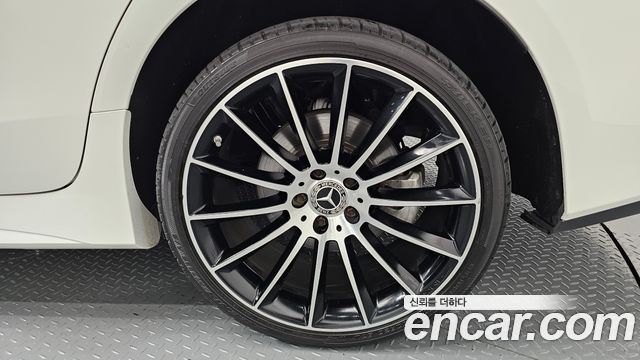 Mercedes-Benz CLS-Class 2019 — photo 7