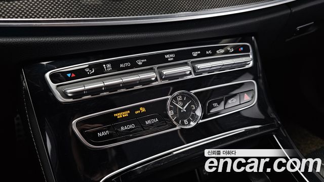 Mercedes-Benz CLS-Class 2019 — photo 27